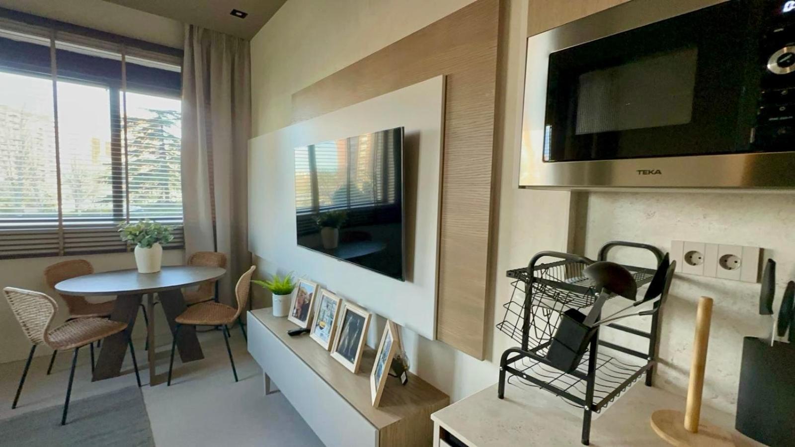 Arturo Soria Apartamento De Lujo A Estrenar Appartement Madrid Buitenkant foto